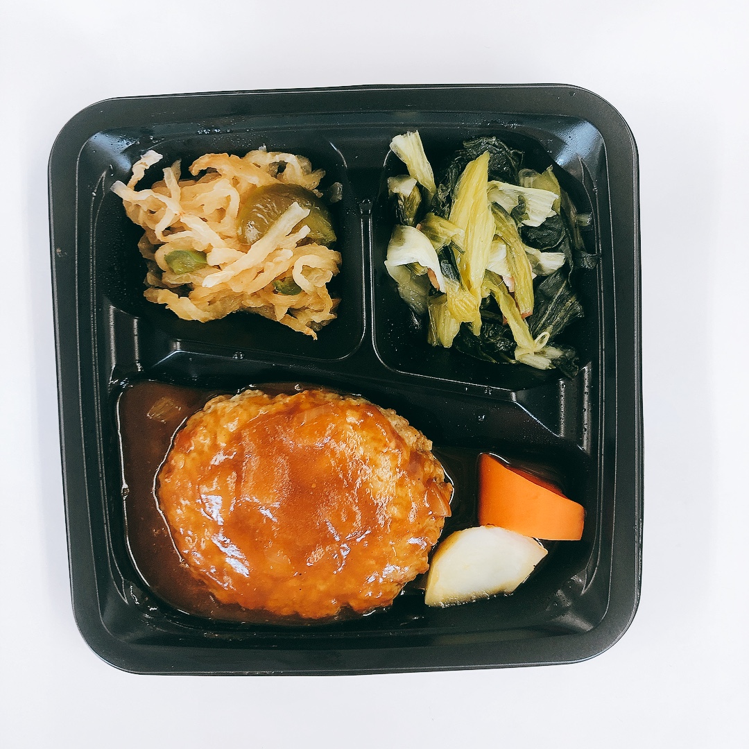 プチデリカ トマトと味噌の煮込み風ハンバーグの商品イメージ